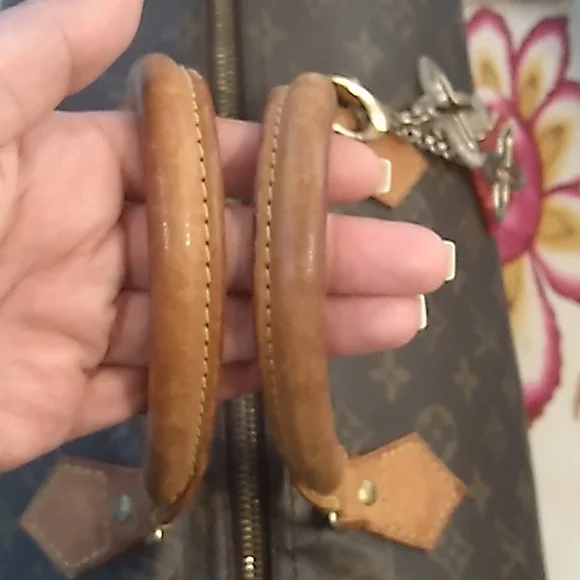 LOUIS Vuitton Speedy 40 In Excellent Condition - Picture 10 of 17